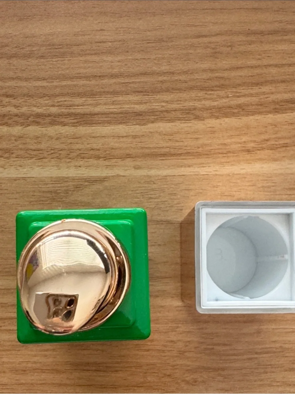 Magnifaik green primer